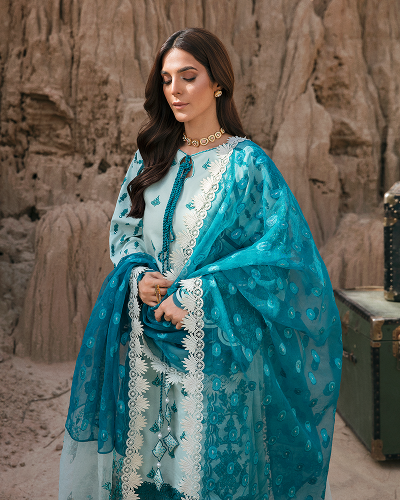 Maria Osama Khan | Celeste 24 Formals | Elysian main image 1