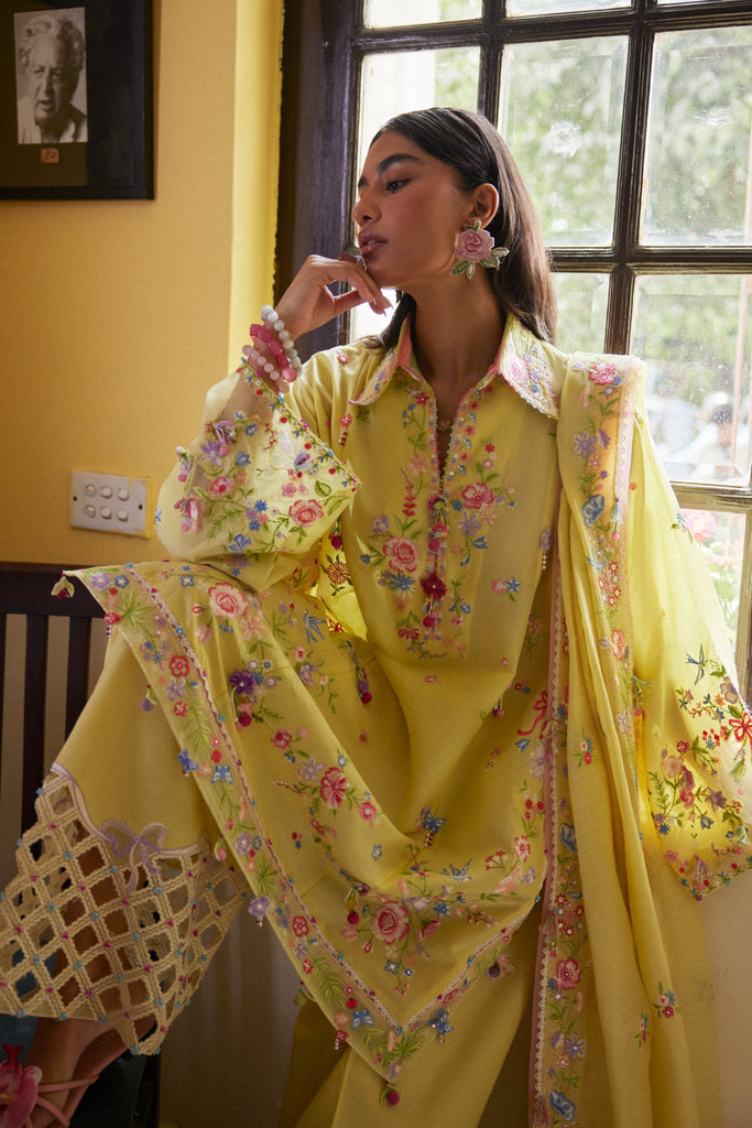 Zaha Festive Luxury Lawn – Queen Of The Andes (Z-08)