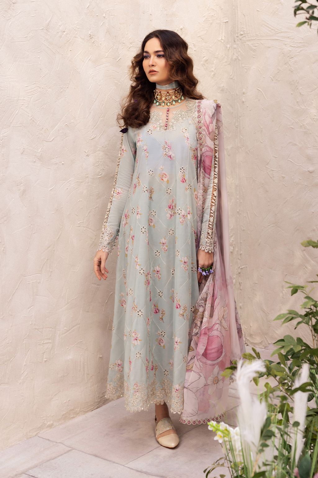 Iznik Dahlia Lawn Collection DL-10 Embroidered Lawn YourLibaas Iznik Dahlia Lawn Collection DL-10 Embroidered Lawn YourLibaas
