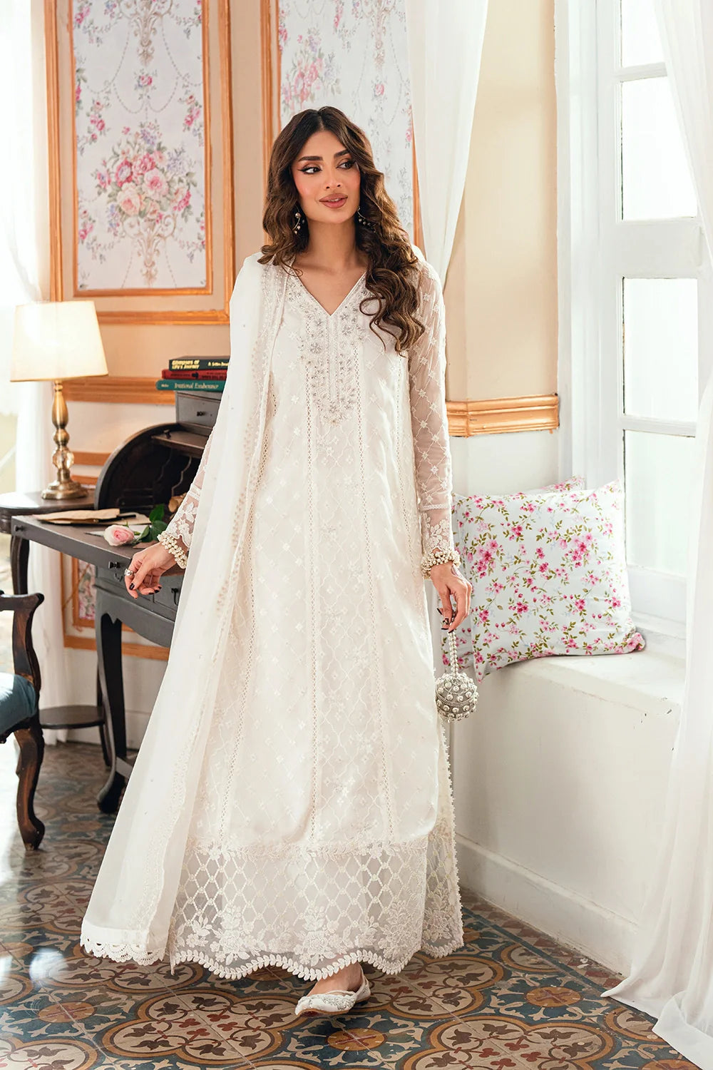 Magnolia White Chiffon Pakistani Suit | Embroidered Formal Wear YourLibaas Magnolia White Chiffon Pakistani Suit | Embroidered Formal Wear YourLibaas