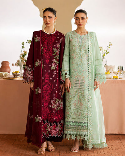 Mahnur Lawn