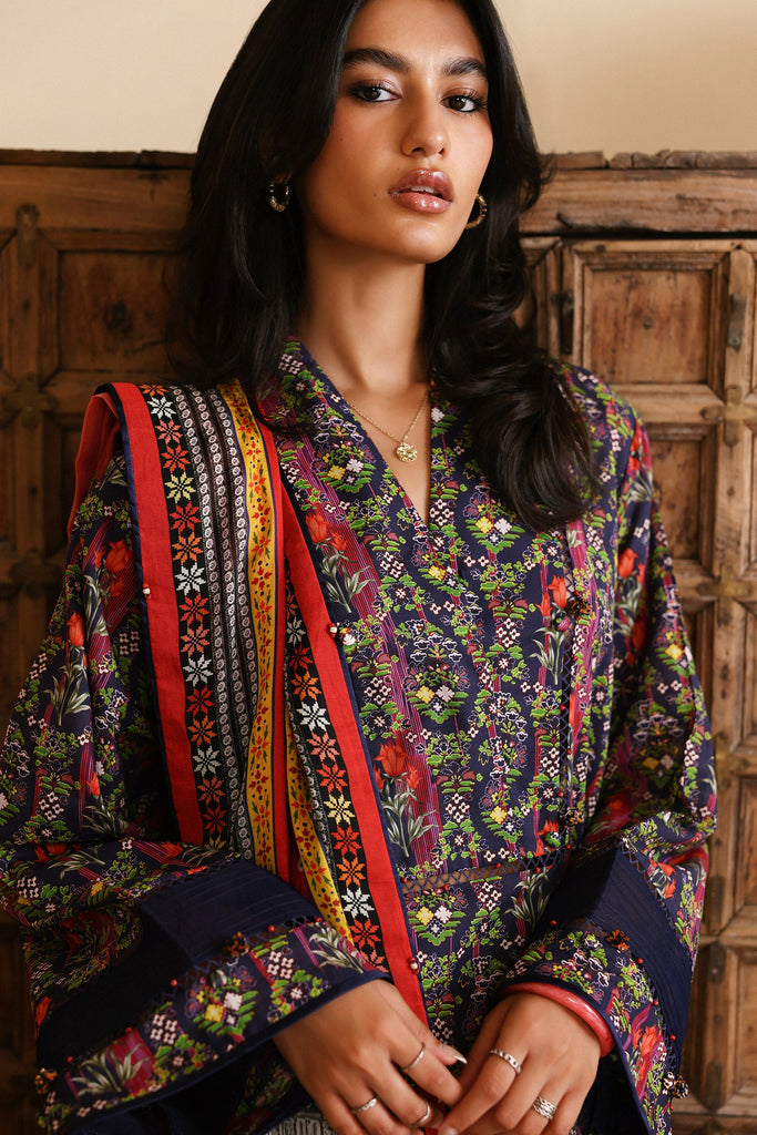 Zaha Amaya Printed Lawn – VEDA (APL26-08)