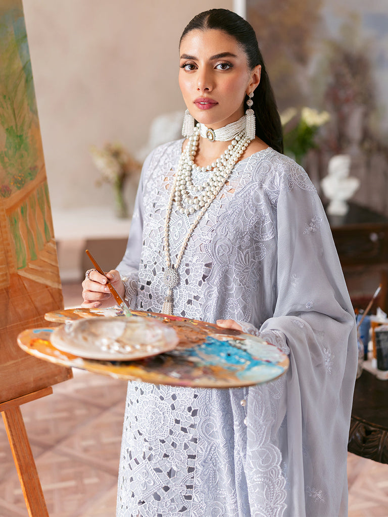 Mahnur Sophie Luxury Lawn – Ari