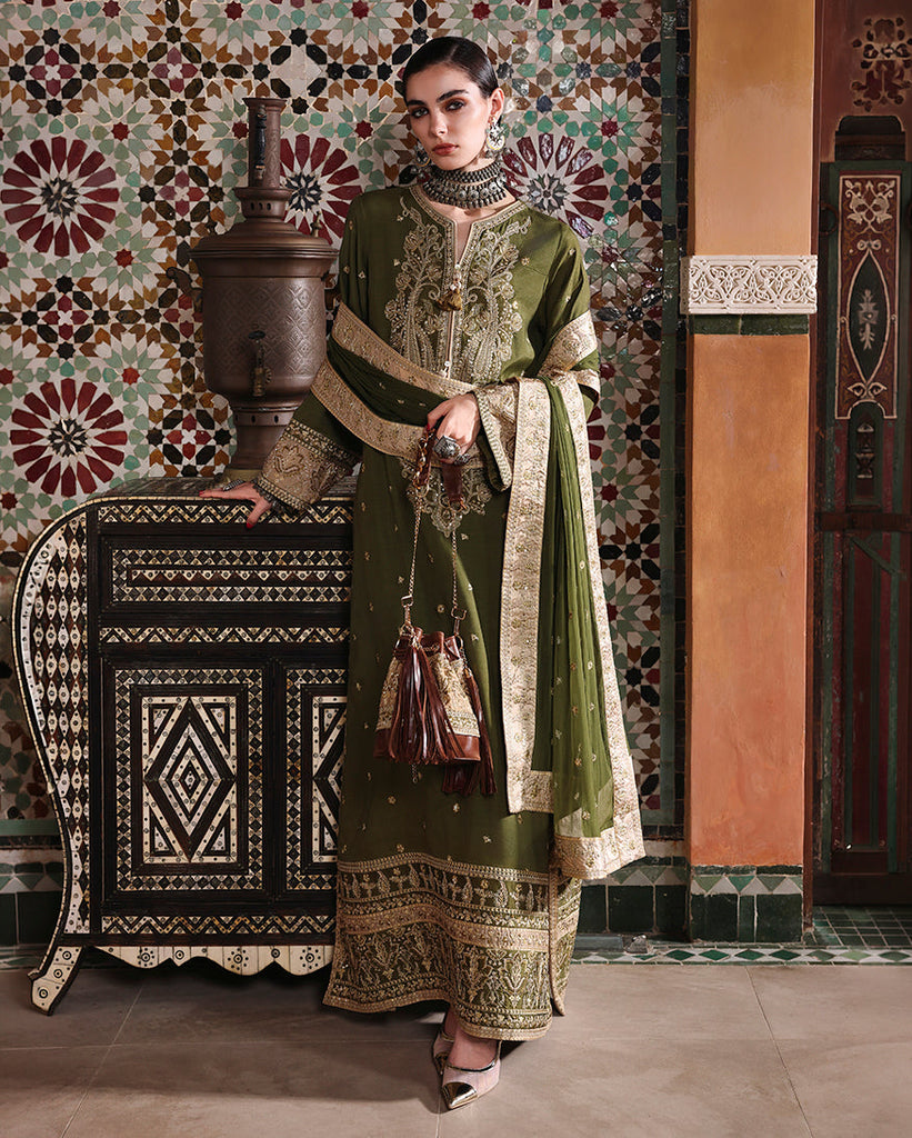 Mushq Nuvera Luxury Silk Edit Formals – Celestia Crown