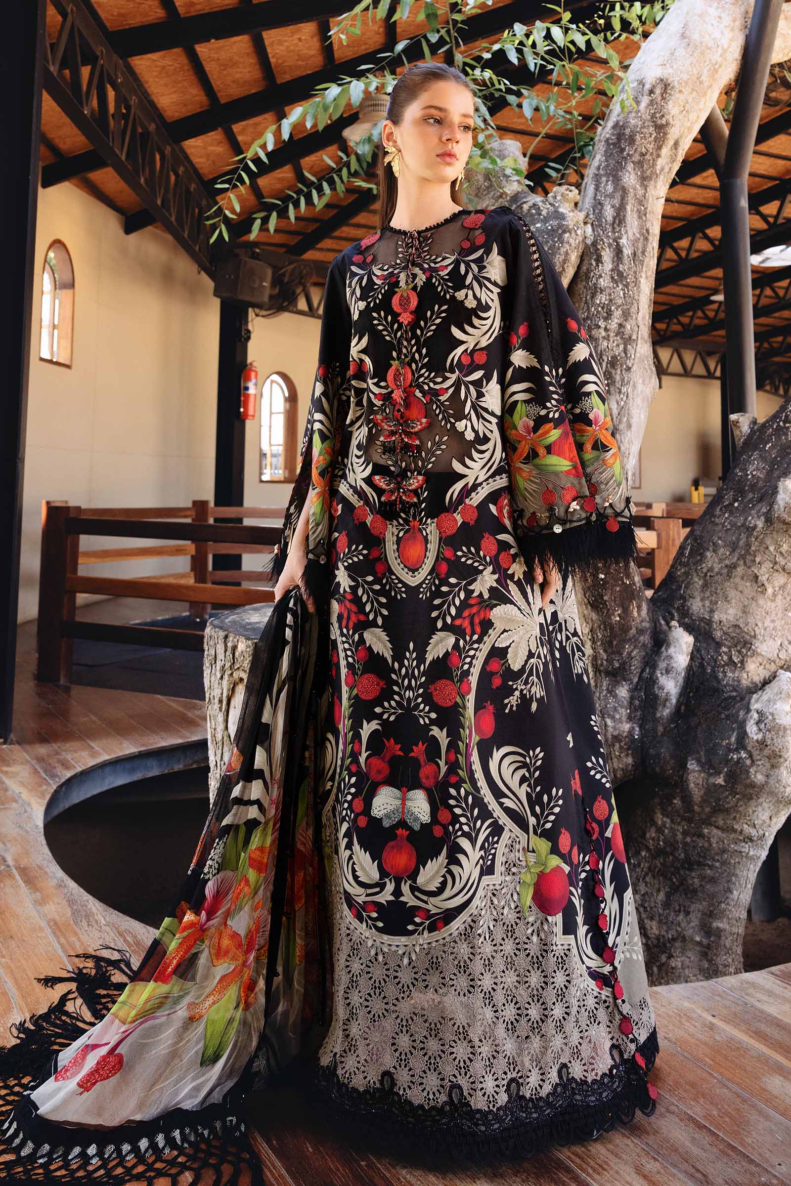 maria b black embroidered dress MARIA B WINTER LINEN COLLECTION BLACK DL-1101