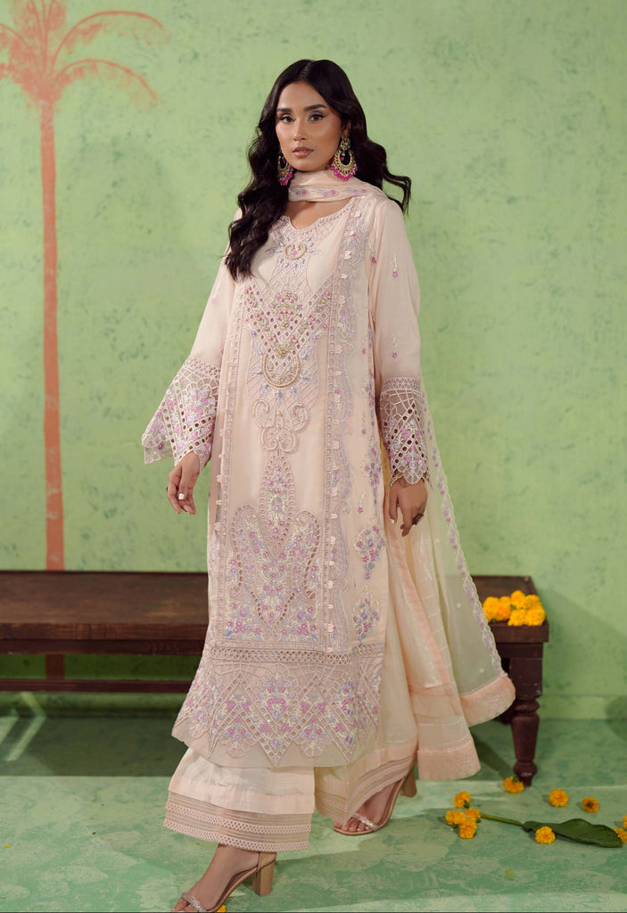 Guzel Bayaan RTW Formal Pret – Tehreer