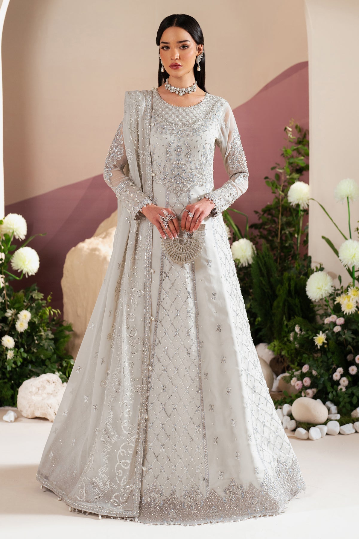 Alizeh Reena White Chiffon Pakistani Suit | Embroidered Formal Dress AF-HM-4032 YourLibaas Alizeh Reena White Chiffon Pakistani Suit | Embroidered Formal Dress AF-HM-4032 YourLibaas