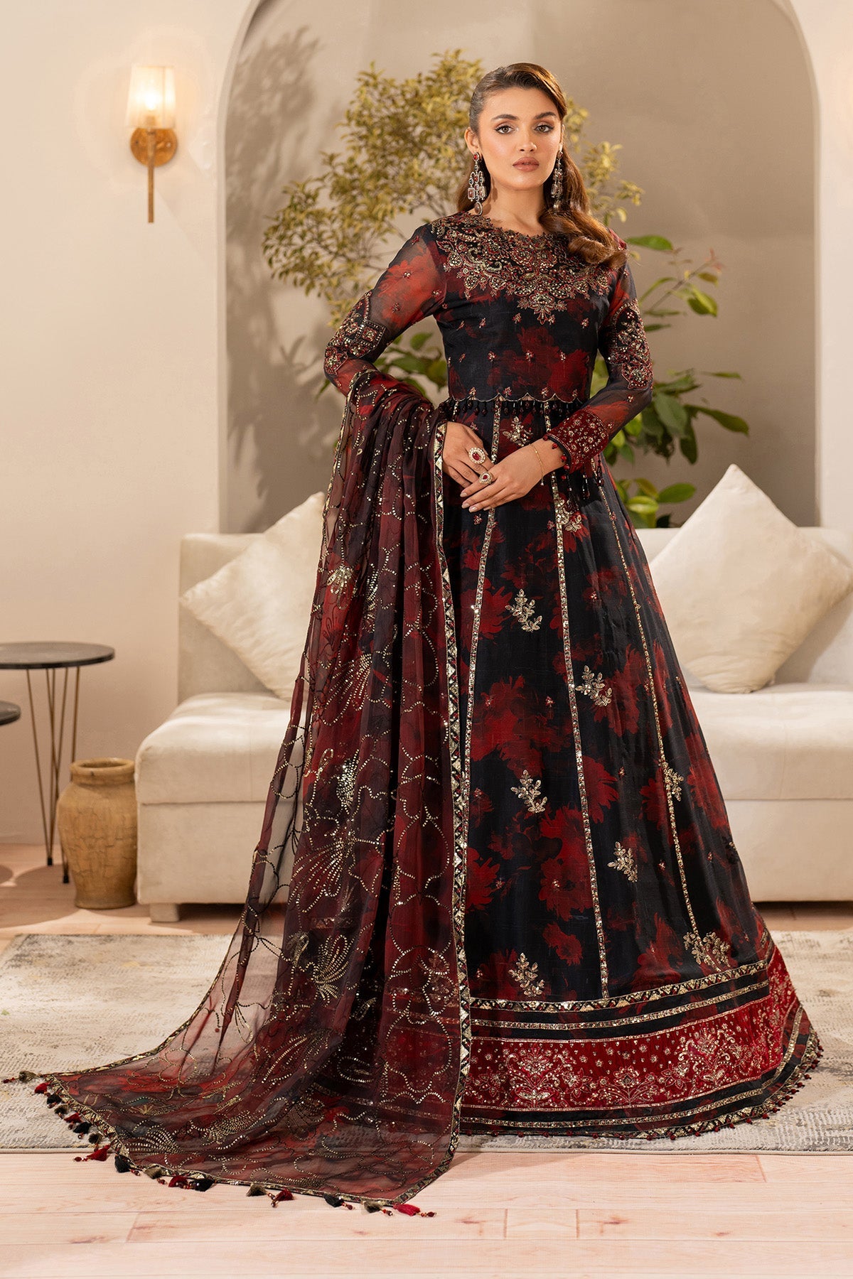 Alizeh Talia Black Chiffon Formal Suit | Pakistani Wedding Wear Dress YourLibaas Alizeh Talia Black Chiffon Formal Suit | Pakistani Wedding Wear Dress YourLibaas