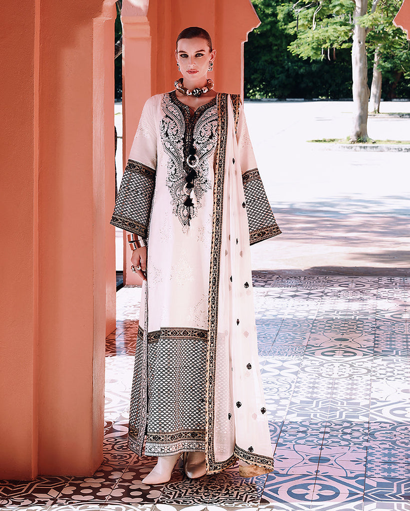 Mushq Nuvera Luxury Silk Edit Formals – Gillian