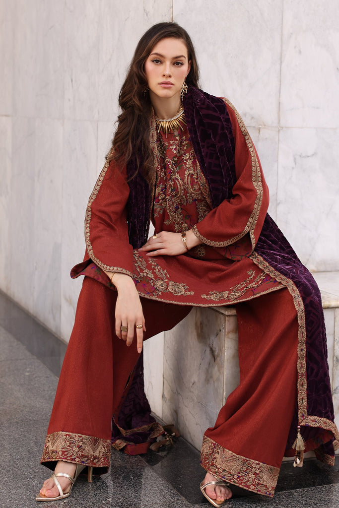 Charizma Poshima Winter – Embroidered Dyed Leather PSW5-22