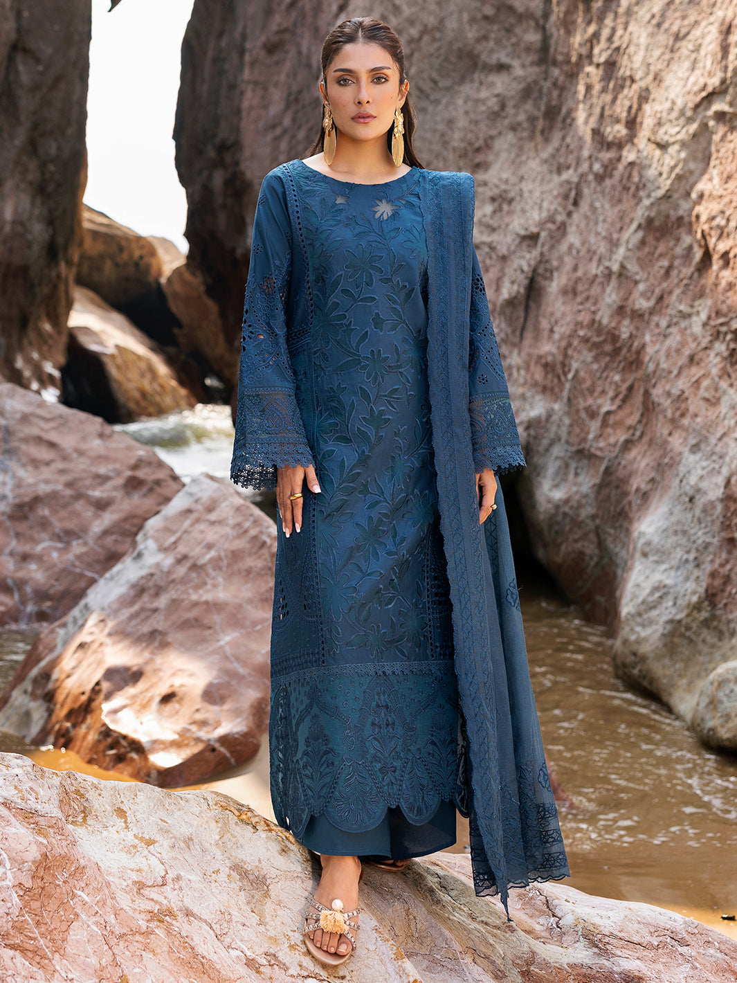 Mahnur Sirene Iris Navy Blue Pakistani Lawn Suit