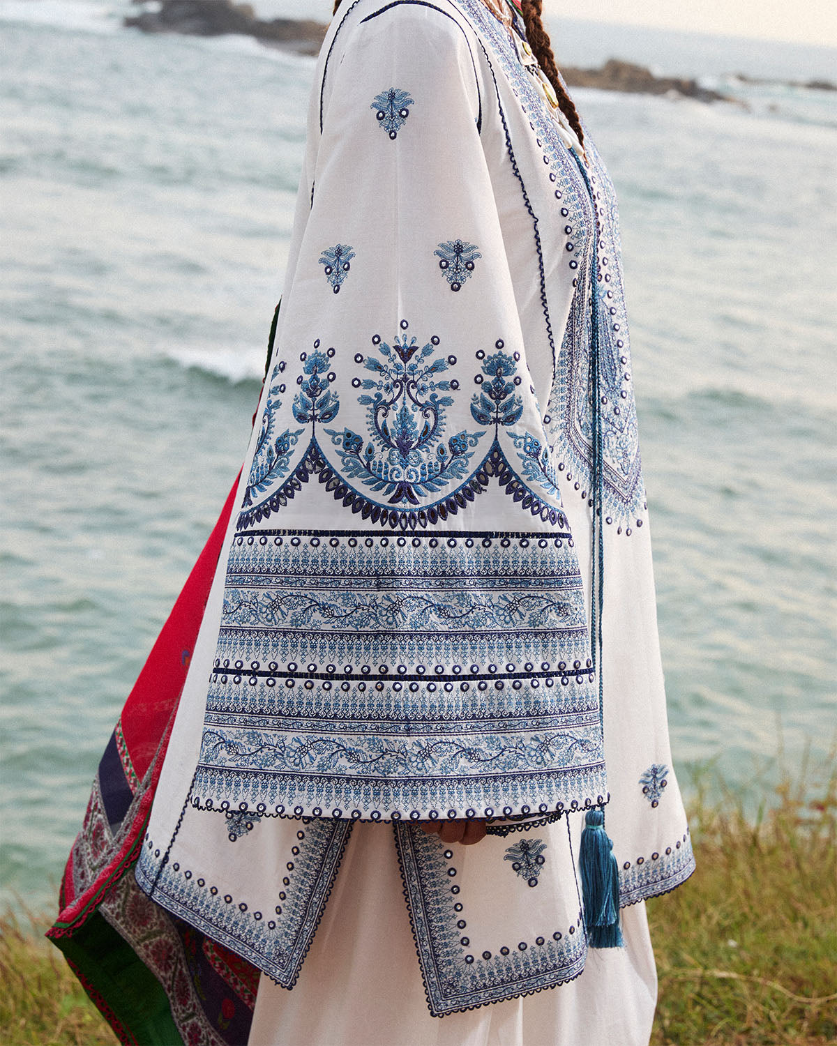 Jugnu by Hussain Rehar Tawi: Off White Pakistani Lawn Suit for Spring ...