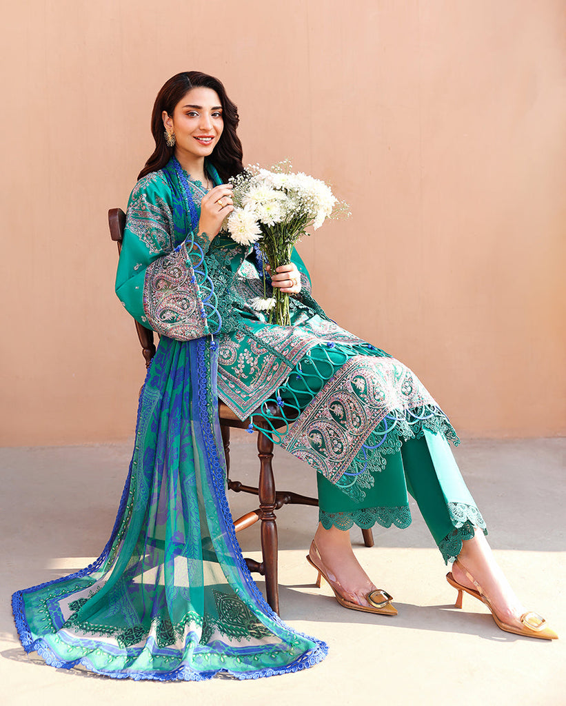 Roheenaz Reveire Lawn – Moonveil