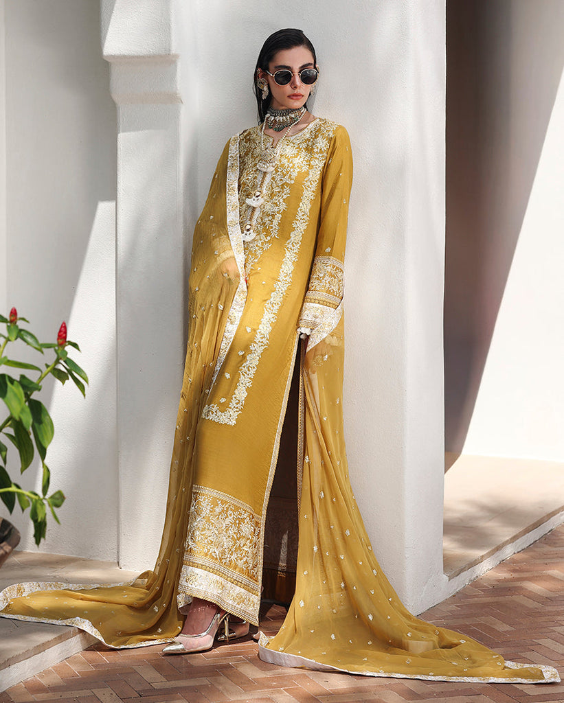 Mushq Nuvera Luxury Silk Edit Formals – Rosalie Crown