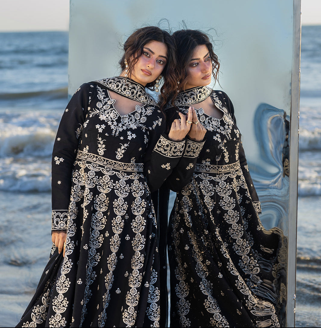 sirene's dress Mahnur Black Luxury Lawn Pakistani Suit S-05