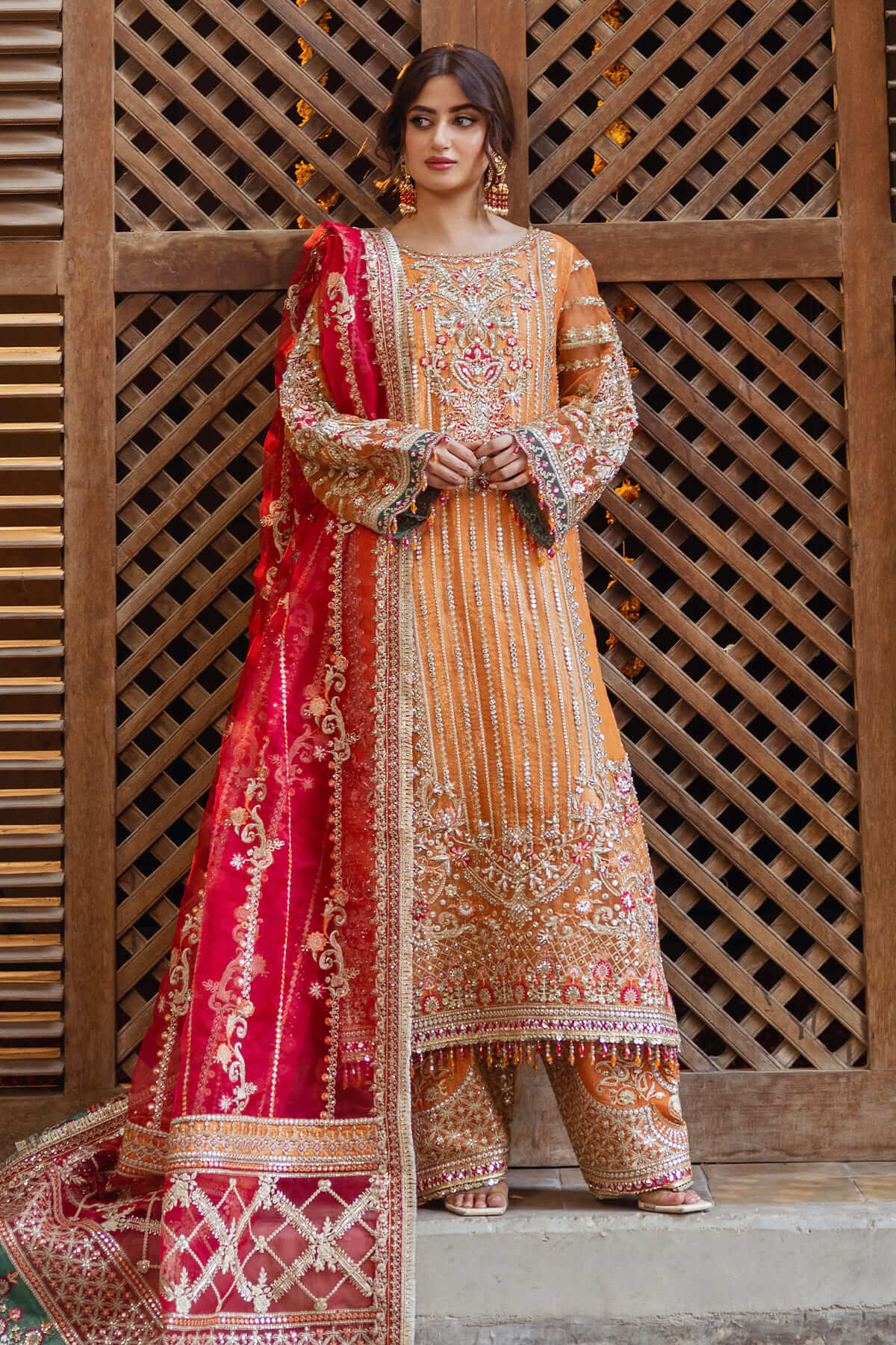 sajal aly wedding dress designer Sajal Ali Bridal Look: Stunning Photoshoot in Red Lehenga