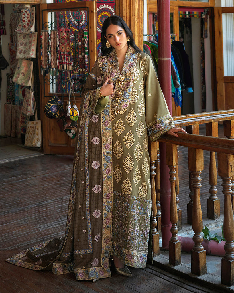 Mushq Broadway Winter Edit – Silk Road