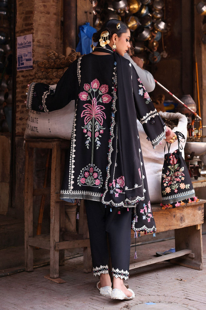 Zaha Festive Luxury Lawn – ZEENAT (ZF-25-07)