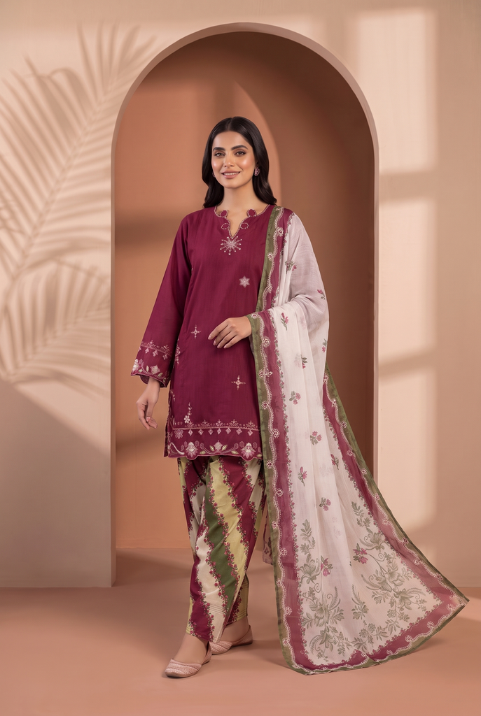 Sadabahar Eclair TWD-06 Maroon - model front