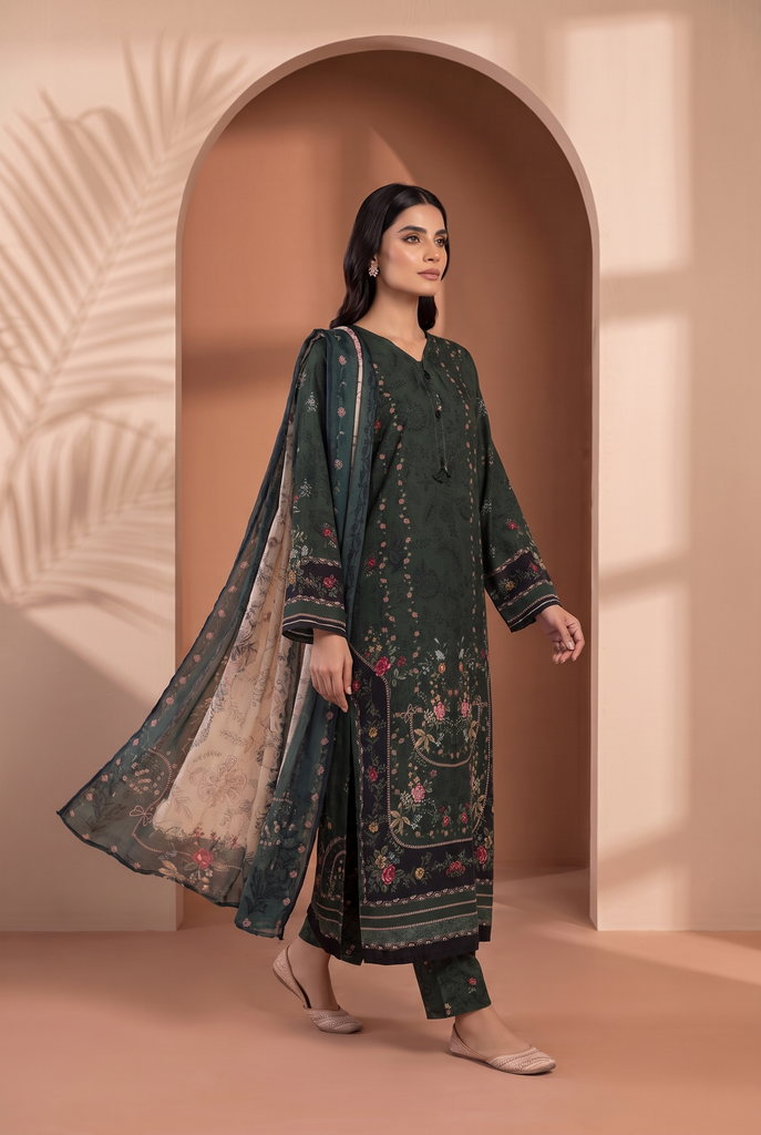 Sadabahar Printed Viscose D-03 Black - model front