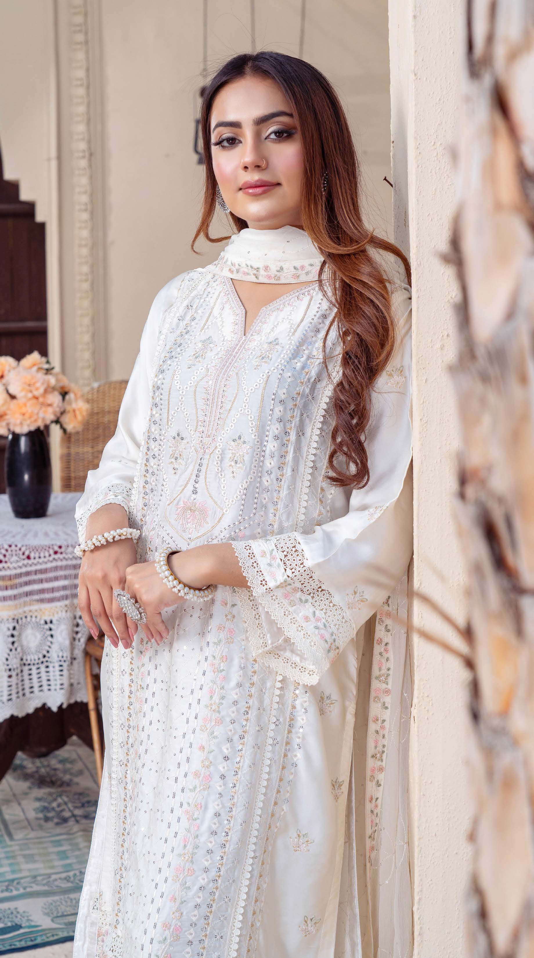 Inara Luxury White Shamooz Silk Pakistani Suit D-04 | Embroidered 3PC Dress YourLibaas Inara Luxury White Shamooz Silk Pakistani Suit D-04 | Embroidered 3PC Dress YourLibaas