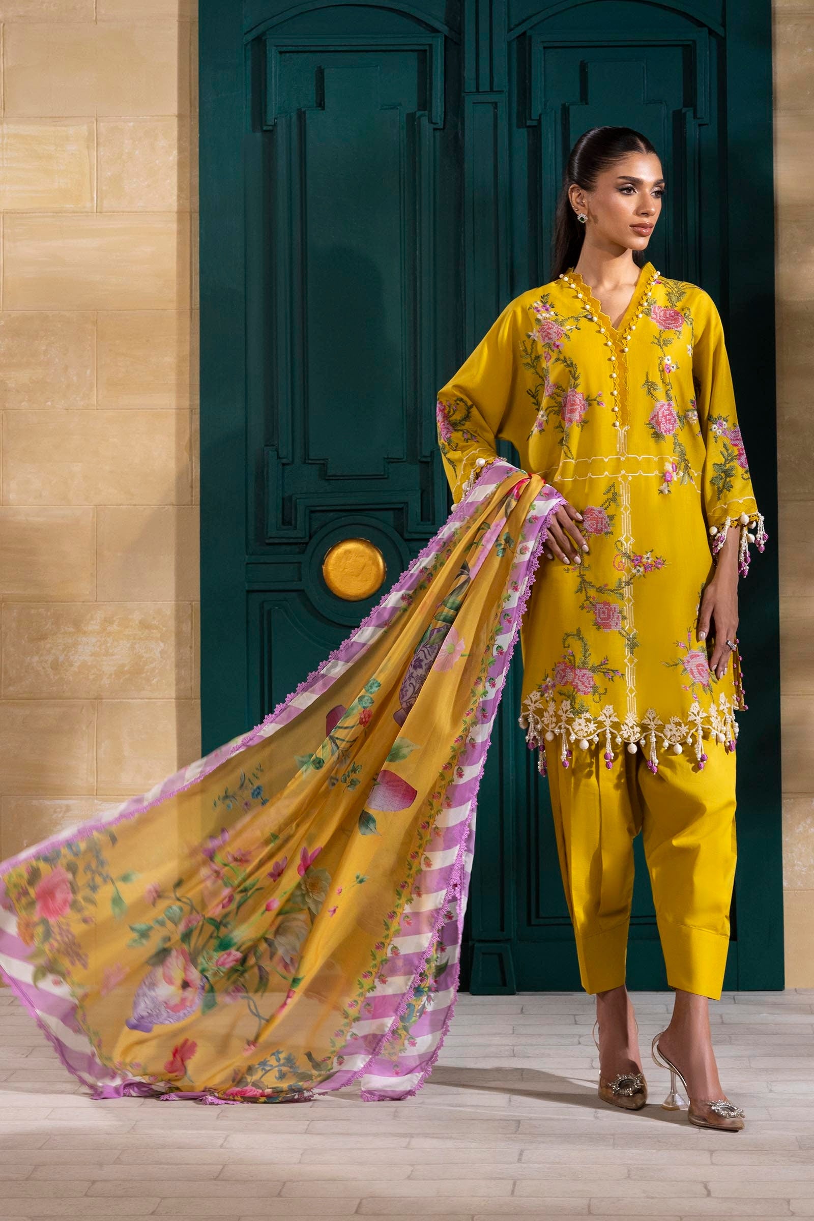 Sana Safinaz Master Replica Of All Brands Trendy Sana Safinaz Formal Wear Master Replica In Net Sana Safinaz Master Replica Of All Brands Trendy Sana Safinaz Formal Wear Master Replica In Net