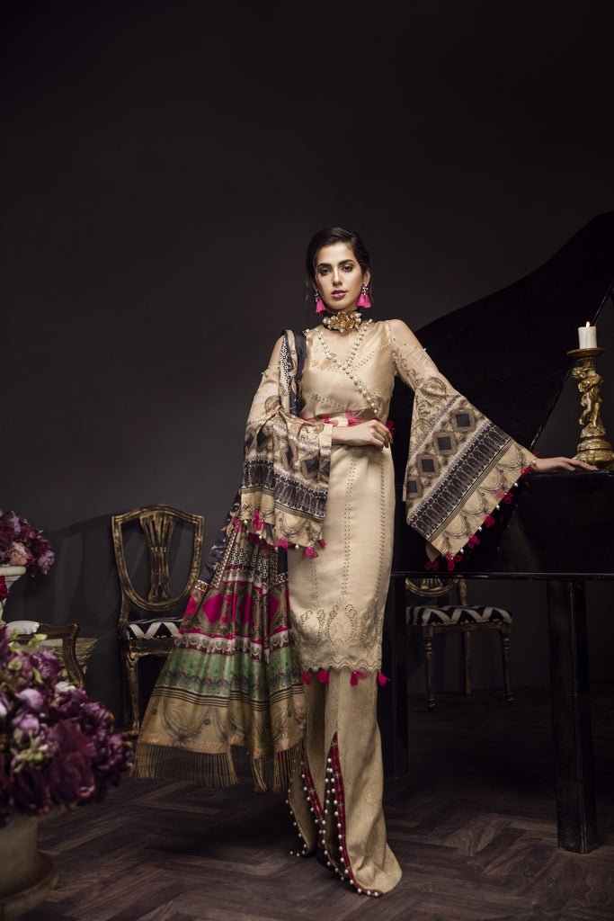 Saadia Asad Luxury Formals 2018 – 08 Lace Kraft