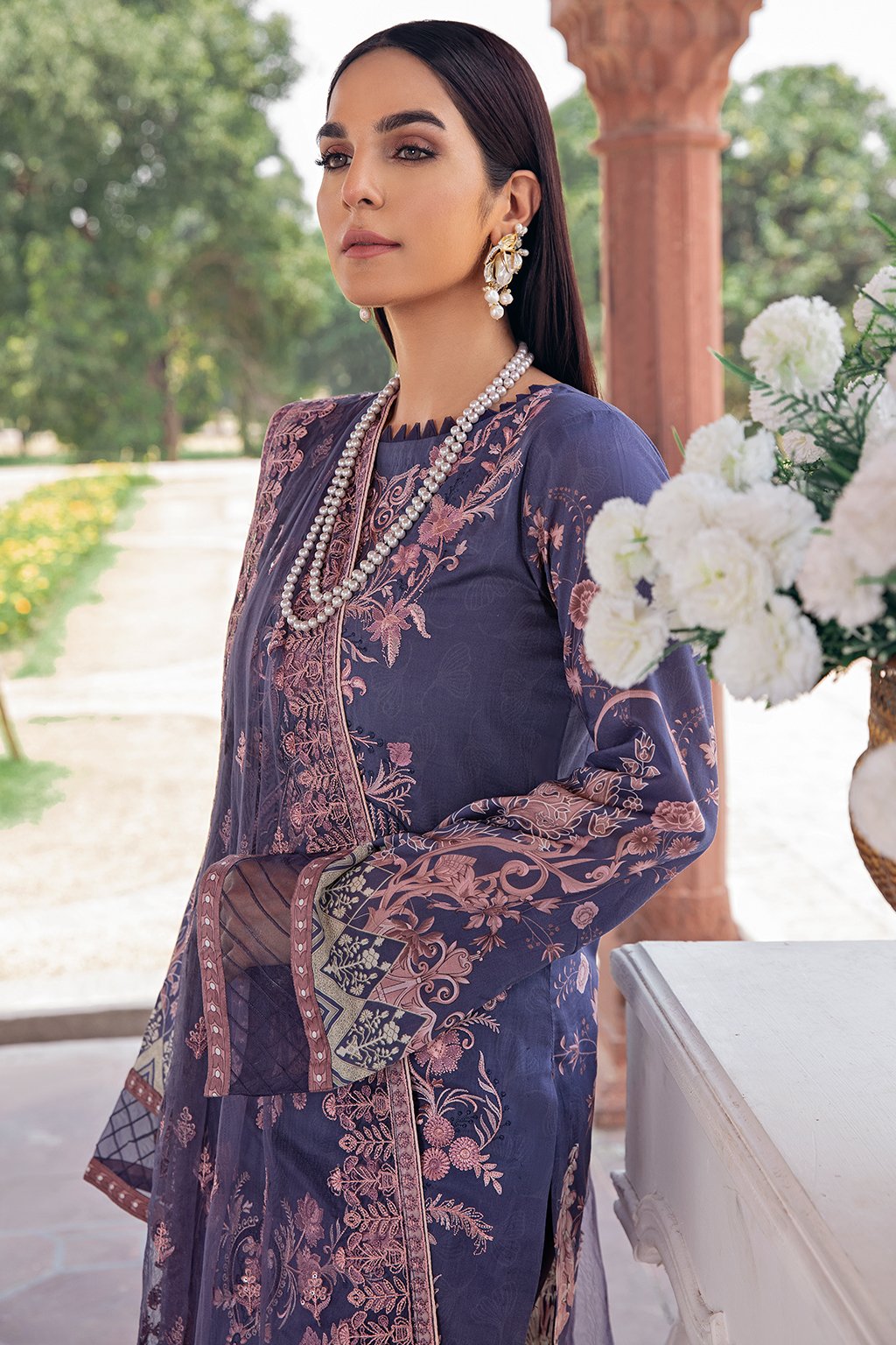 Z 609 Ramsha Andaz Luxury Lawn Vol 06 2023 main image 1