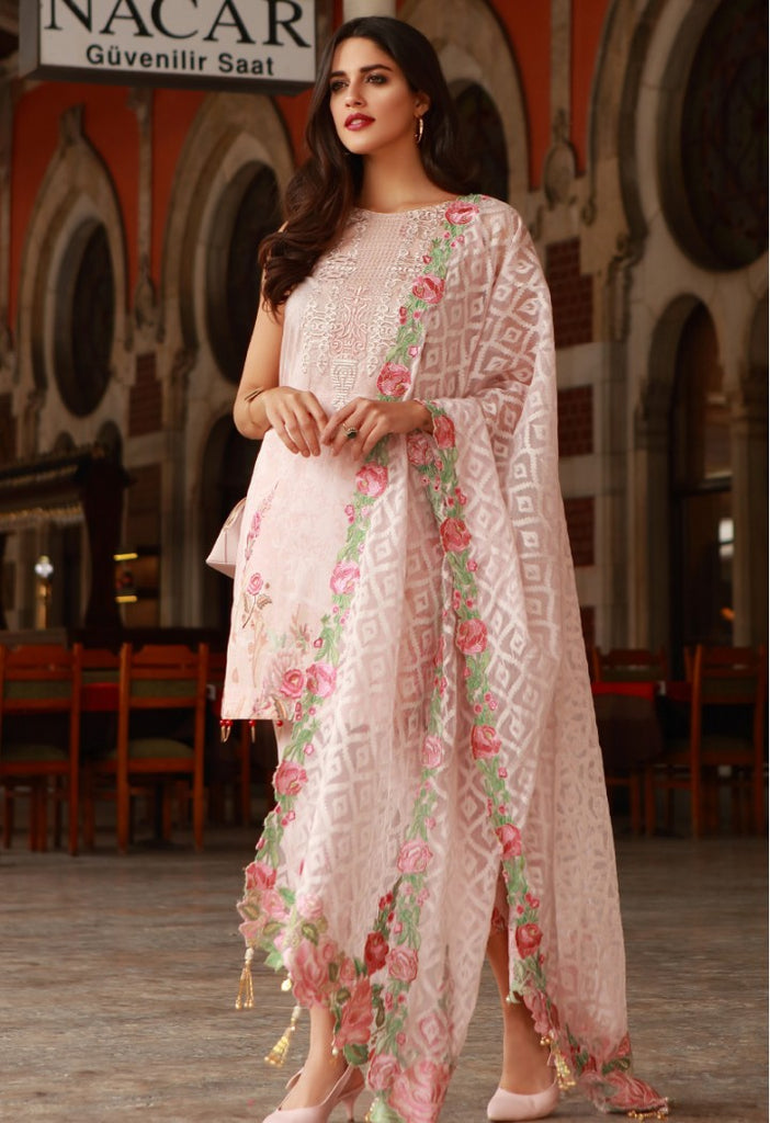 Mahiymaan Luxury Lawn 2018 – M-02A