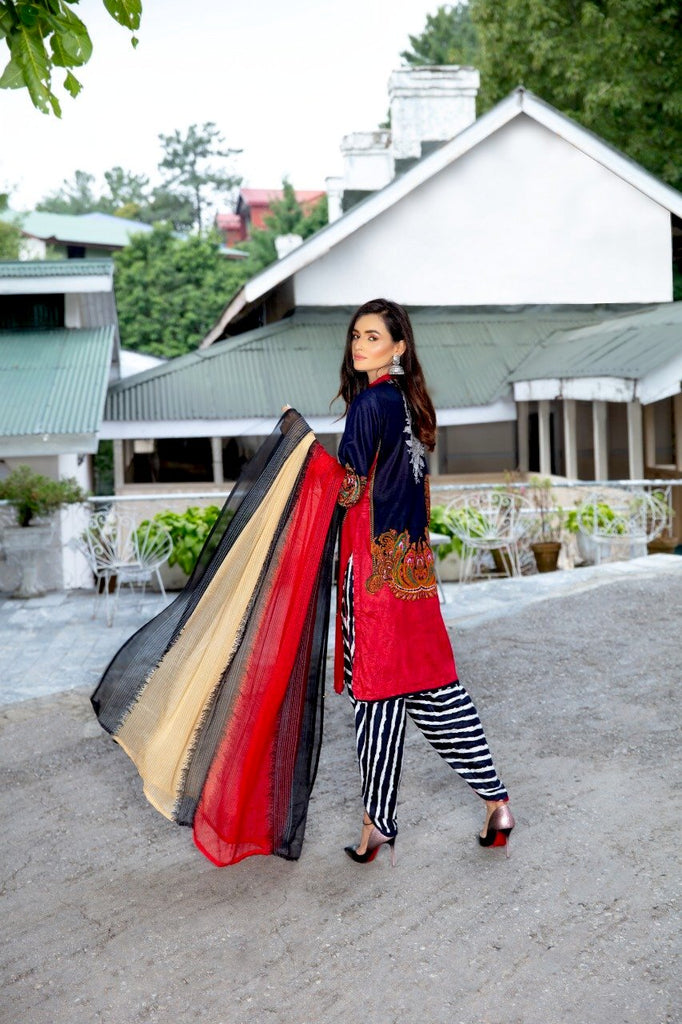 Rangrez Embroidered Lawn Collection 2021 – D6