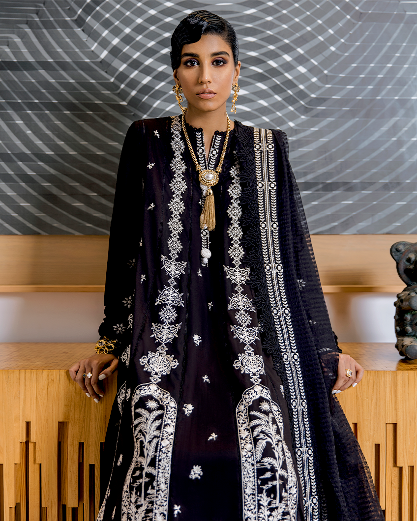 Zaha by Khadijah Shah – Modern Memsaab Fall Edition – JINANI (ZI20-05 ...