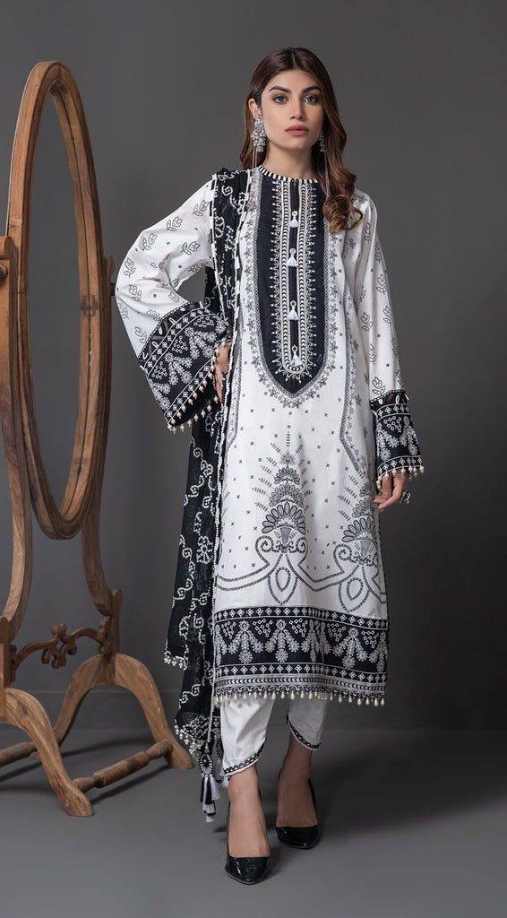 Anaya by Kiran Chaudhry Monochrome Mystique Lawn Collection 2022 – AMIRA