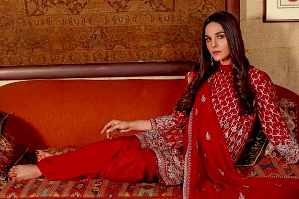 Angan by Zebaish – Luxury Embroidered Chiffon Formal Collection – Cora ...