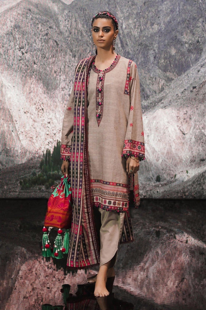 Sana Safinaz Mahay Winter Collection 2022 – H222-014B-CQ