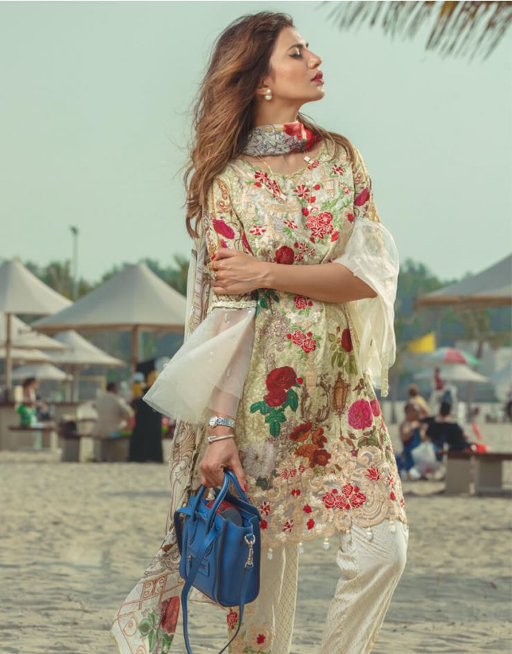 Rang Rasiya Carnation Lawn Collection 2018 – 1013 A