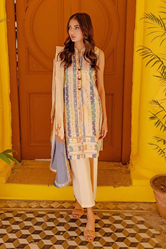 Gul Ahmed Summer Essential 2024 – 3PC Printed Lawn Suit CL-42076