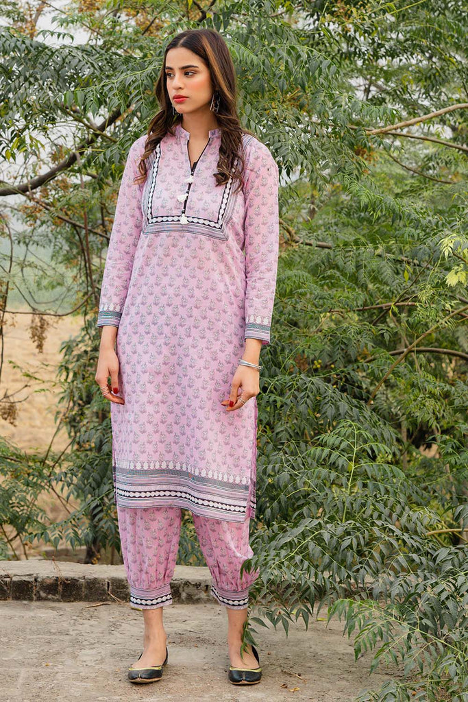 Gul Ahmed Summer Basic Lawn 2021 · 1PC Unstitched Printed Lawn Fabric SL-897 A
