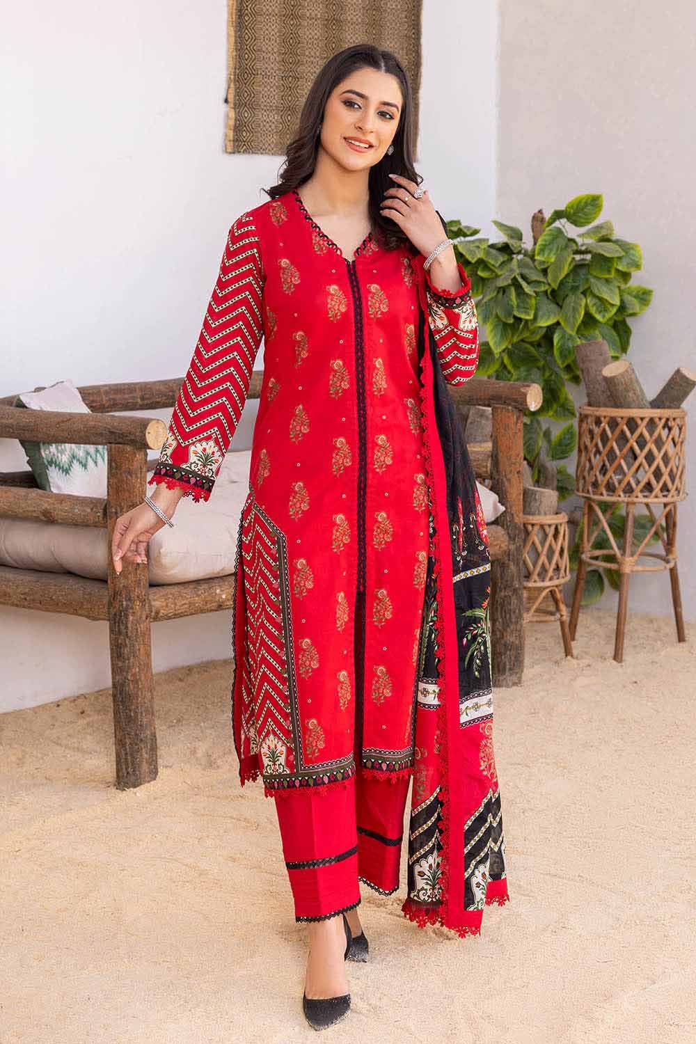 Printed Suit Designs: Latest Ideas for Stylish Women