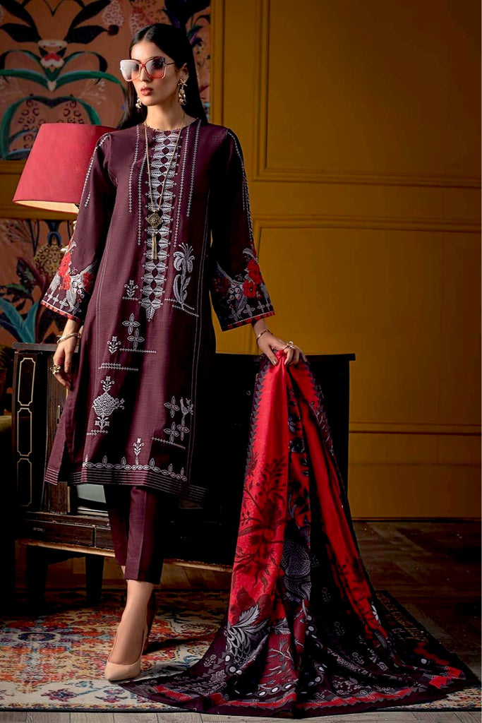 Gul Ahmed Fall/Winter Collection 2021 – 3PC Embroidered Khaddar Suit with Digital Printed Khaddar Dupatta K-12013