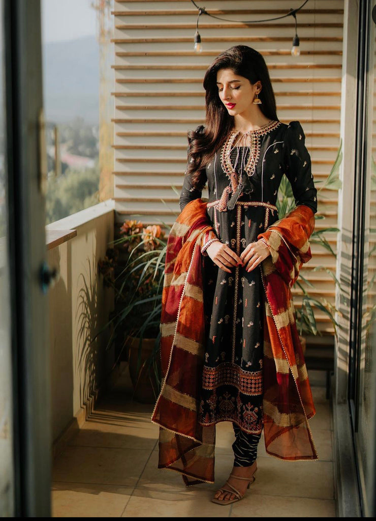 Qalamkar Embroidered Winter Collection with Shawl – KK-02