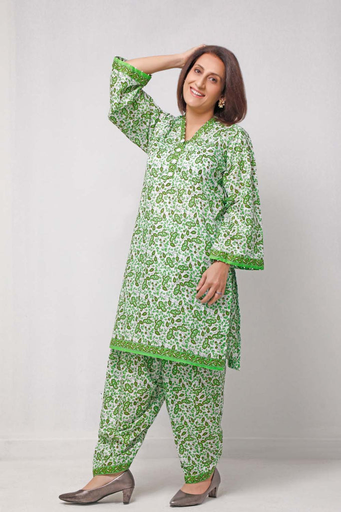 Gul Ahmed Summer Basic Lawn 2021 · 1PC Unstitched Printed Lawn Fabric SL-898 A