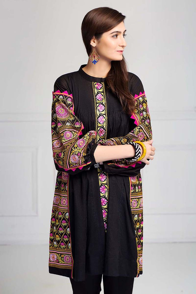 Gul Ahmed Summer Essential Collection 2018 – Black 2 Pc Embroidered Lawn TL-134